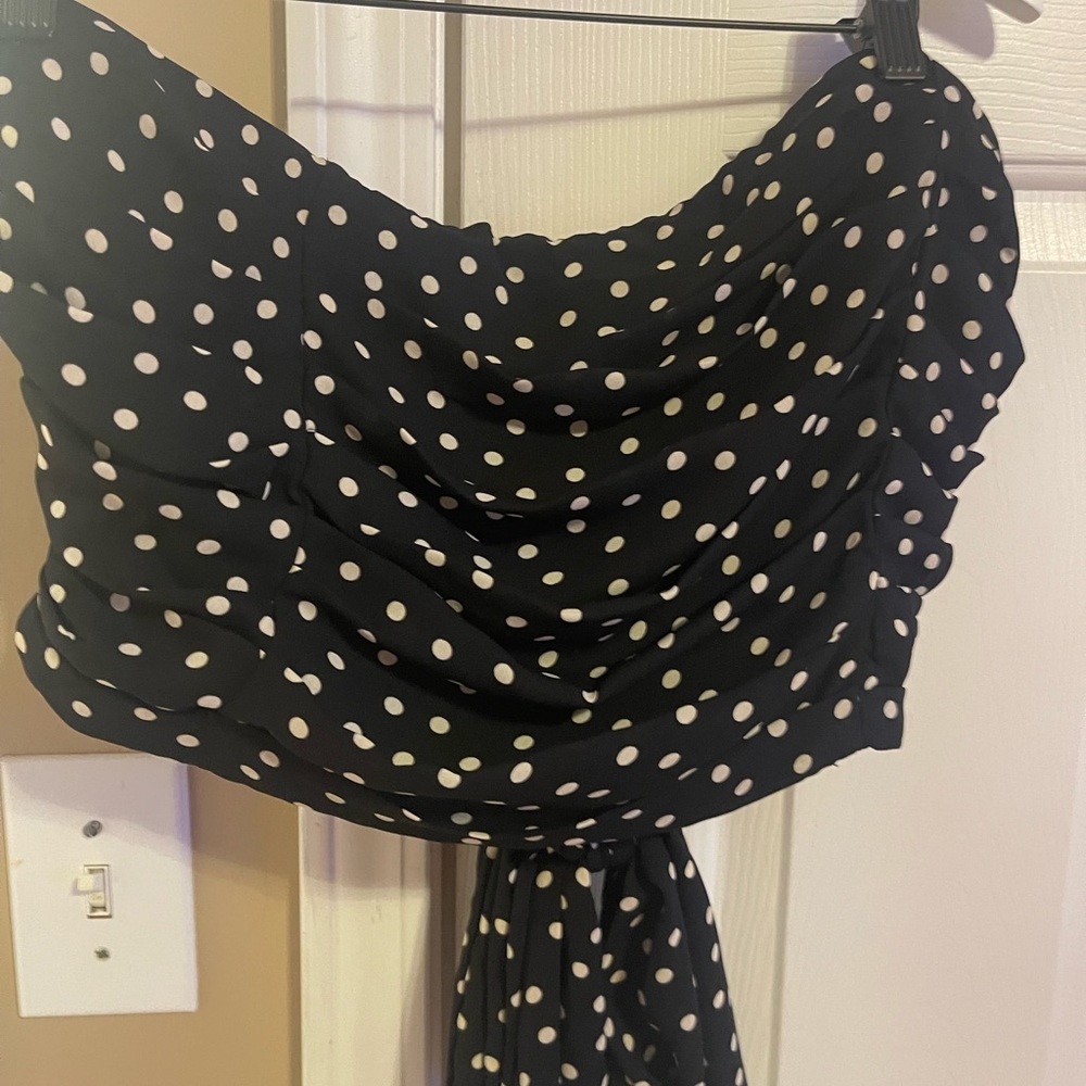 Express NWT size Extra large midi top